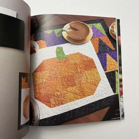 Missouri Star Block Quilt Pattern Book Special Holiday 2018 Vol 5 Issue 4 - Picture 5 of 11